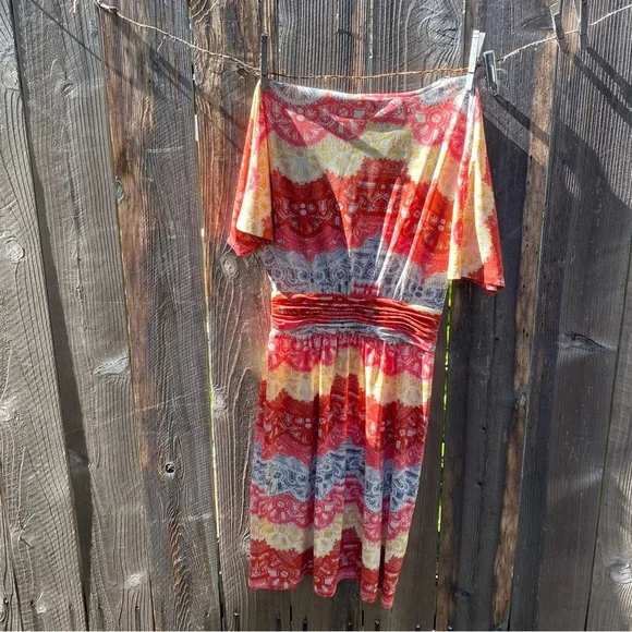 BCBGMaxAzria Y2K Women's Red and Cream Midi Dress size XXS - Picture 7 of 10